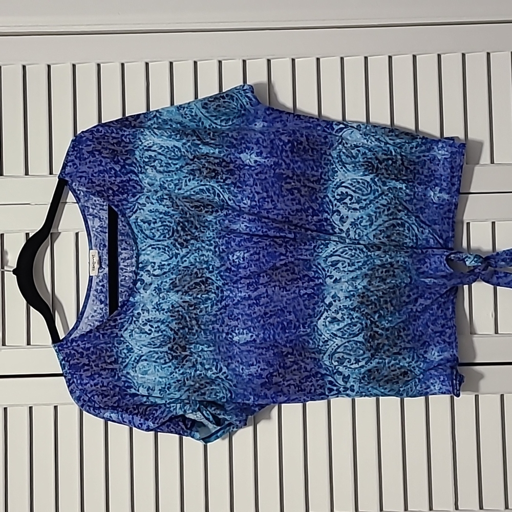 Westport, BURNOUT Tie front shirt. Sz 1x